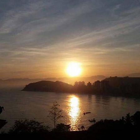 Honey Moon - Vista Do Mar Na Cama. Hotel Карагуататуба Екстериор снимка